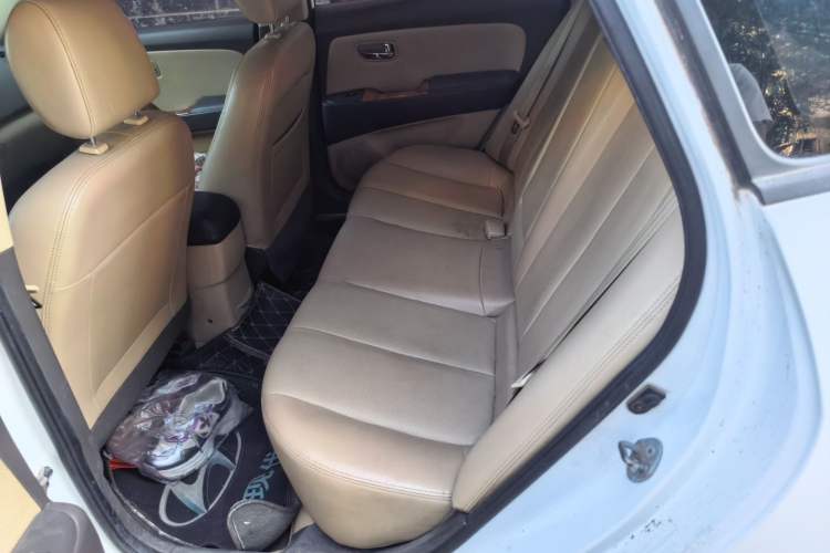 Used Hyundai Celesta 2010 1.6L AT GLS Left Rear Seat