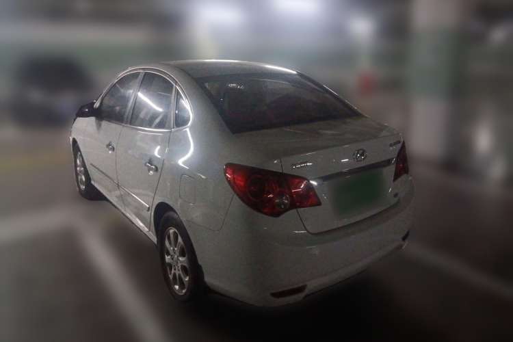 Used Hyundai Celesta 2010 1.6L AT GLS Rear Left 45 Deg