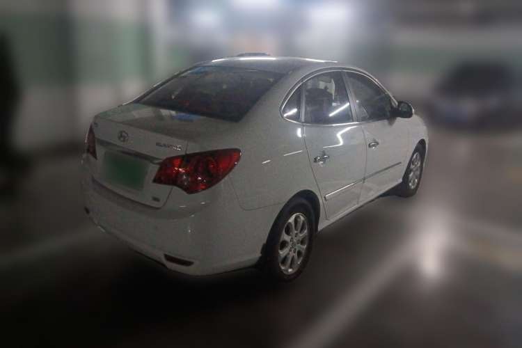 Used Hyundai Celesta 2010 1.6L AT GLS Rear Right 45 Deg