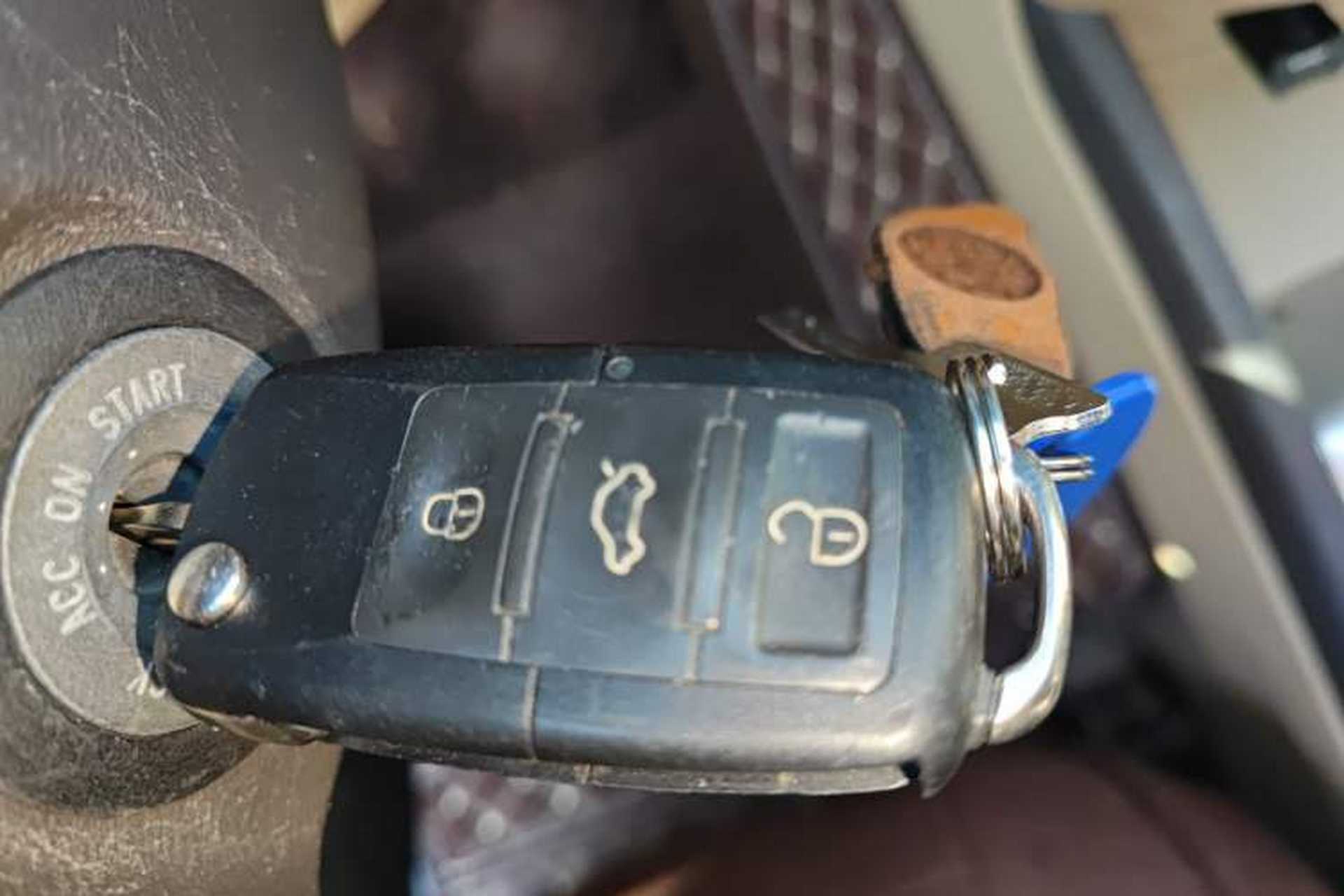 Used Hyundai Celesta 2010 1.6L MT GL Vehicle Key