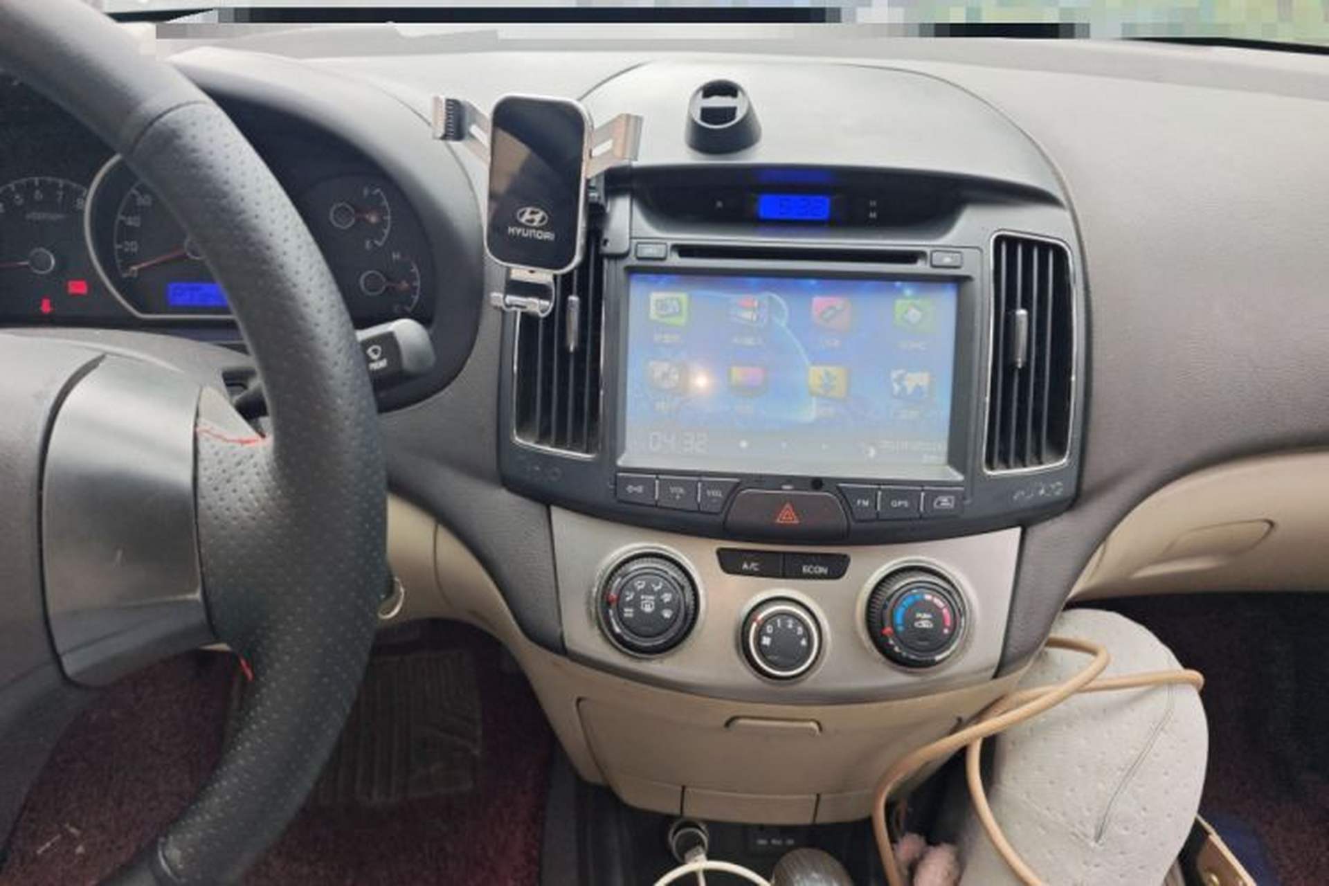 Used Hyundai Celesta 2011 1.6L Automatic Comfort Edition Audio And AC Panel