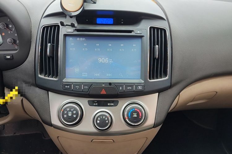 Used Hyundai Celesta 2011 1.6L Manual Comfort Edition Audio And AC Panel