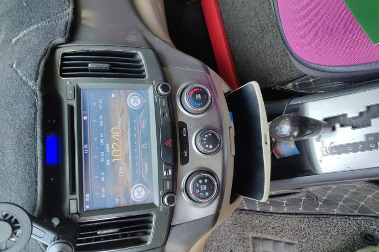 Used Hyundai Celesta 2011 1.6L Automatic Comfort Edition Audio And AC Panel