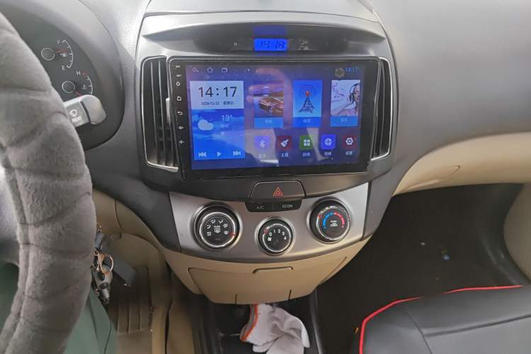 Used Hyundai Celesta 2011 1.6L Manual Comfort Edition Audio And AC Panel