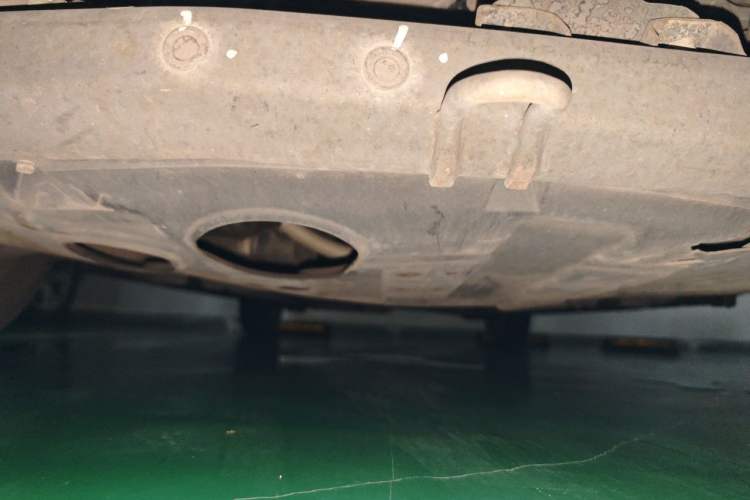 Used Hyundai Celesta 2011 1.6L Automatic Comfort Edition Chassis Front