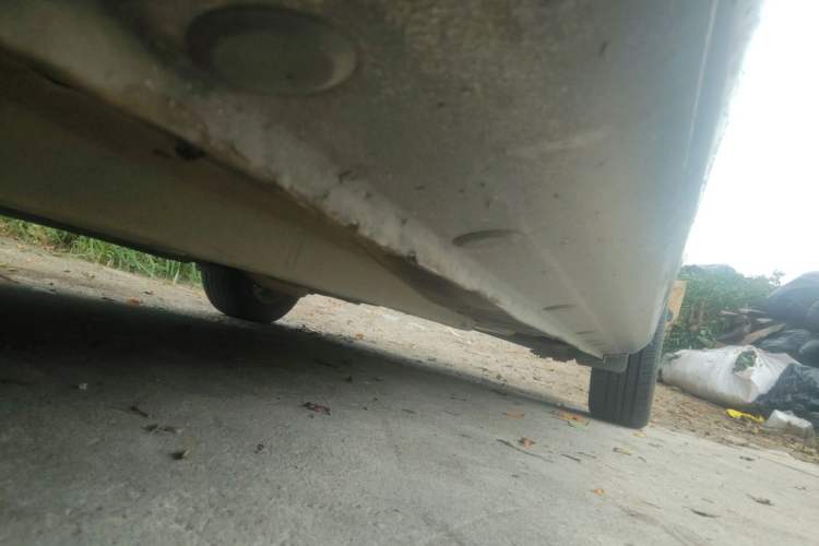 Used Hyundai Celesta 2011 1.6L Automatic Comfort Edition Chassis Front Left