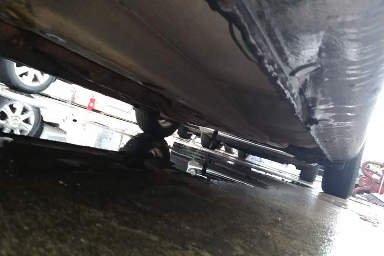 Used Hyundai Celesta 2011 1.6L Manual Comfort Edition Chassis Front Left