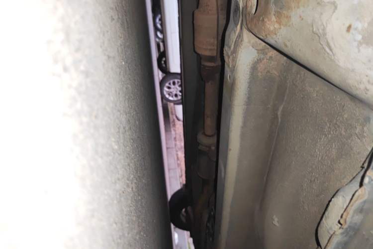 Used Hyundai Celesta 2011 1.6L Manual Comfort Edition Chassis Front Left