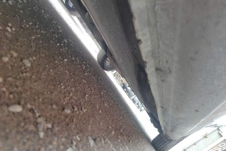 Used Hyundai Celesta 2011 1.6L Manual Comfort Edition Chassis Front Left