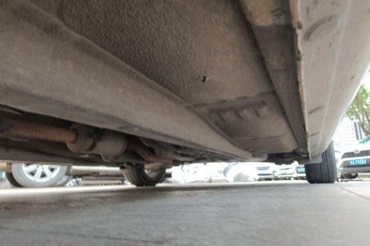Used Hyundai Celesta 2011 1.6L Manual Comfort Edition Chassis Front Left