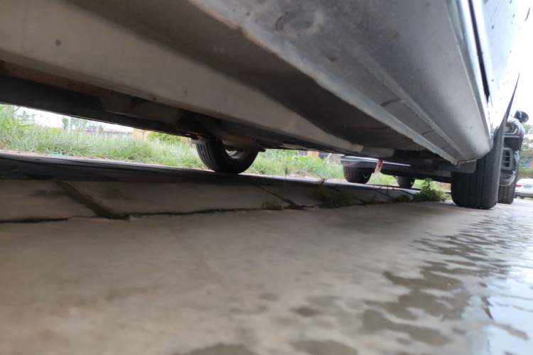 Used Hyundai Celesta 2011 1.6L Manual Comfort Edition Chassis Front Left