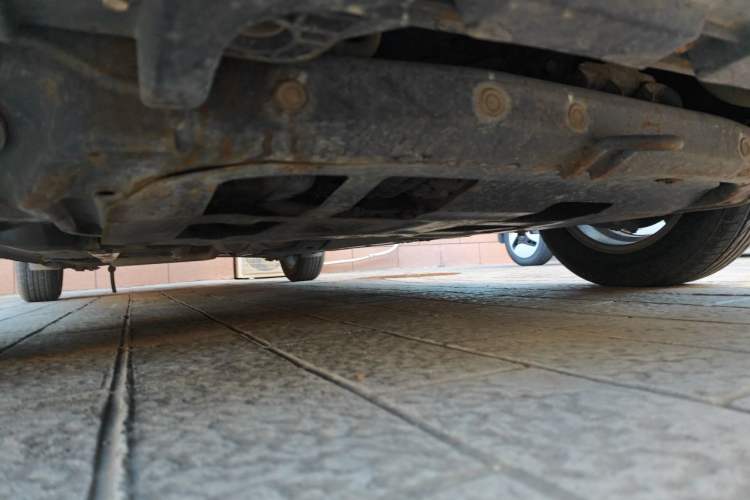 Used Hyundai Celesta 2011 1.6L Manual Comfort Edition Chassis Front Right