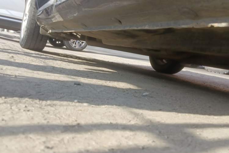Used Hyundai Celesta 2011 1.6L Manual Comfort Edition Chassis Front Right