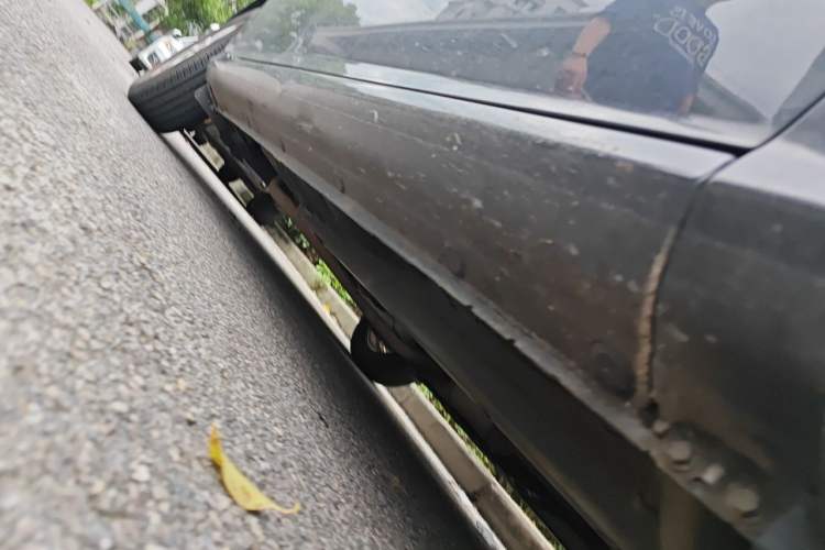 Used Hyundai Celesta 2011 1.6L Manual Luxury Model Chassis Front Right