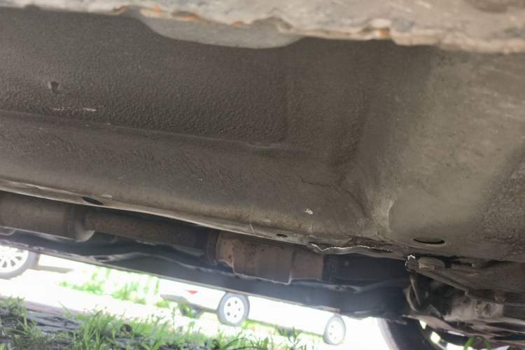 Used Hyundai Celesta 2011 1.6L Manual Comfort Edition Chassis Front Right
