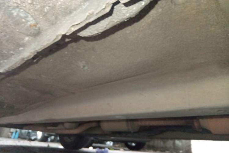 Used Hyundai Celesta 2011 1.6L Automatic Comfort Edition Chassis Front Right