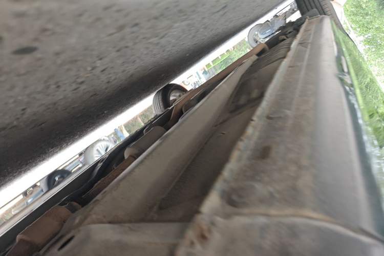 Used Hyundai Celesta 2011 1.6L Manual Comfort Edition Chassis Front Right