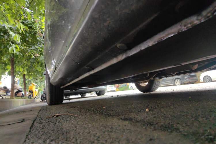 Used Hyundai Celesta 2011 1.6L Automatic Comfort Edition Chassis Front Right