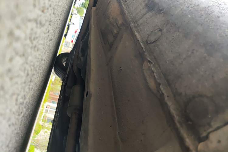 Used Hyundai Celesta 2011 1.6L Manual Comfort Edition Chassis Front Right