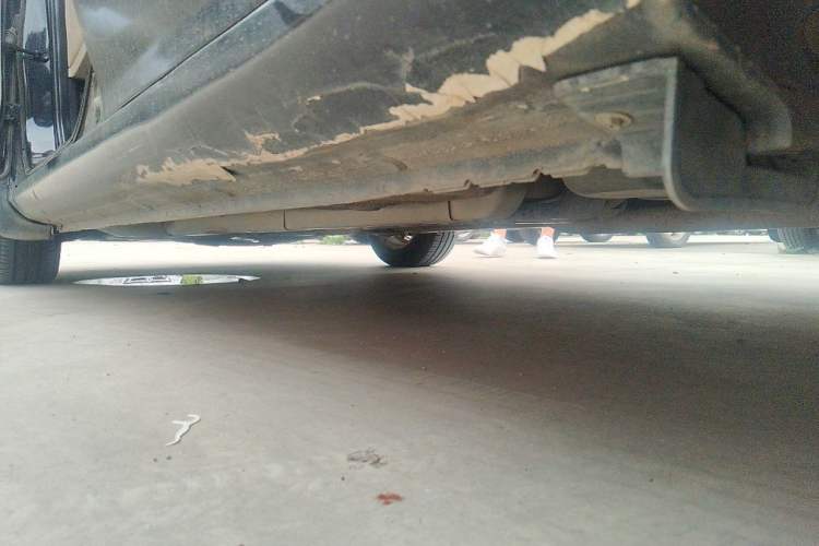 Used Hyundai Celesta 2011 1.6L Manual Comfort Edition Chassis Rear Left