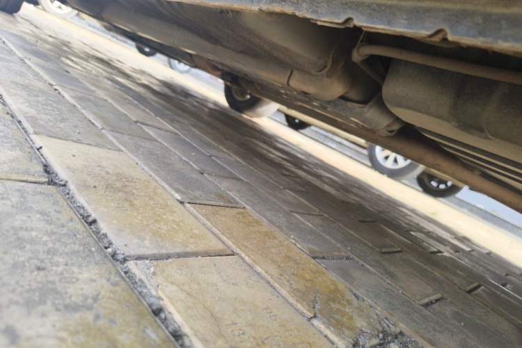 Used Hyundai Celesta 2011 1.6L Manual Comfort Edition Chassis Rear Left