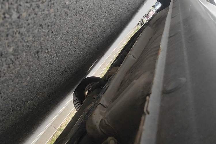 Used Hyundai Celesta 2011 1.6L Manual Comfort Edition Chassis Rear Left