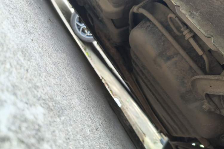 Used Hyundai Celesta 2011 1.6L Automatic Comfort Edition Chassis Rear Left