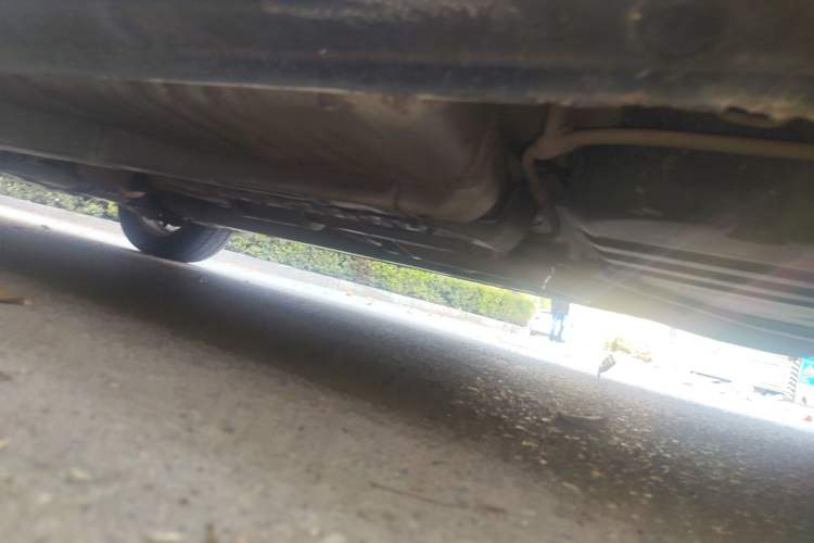 Used Hyundai Celesta 2011 1.6L Manual Comfort Edition Chassis Rear Left