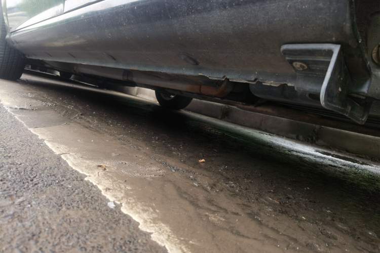 Used Hyundai Celesta 2011 1.6L Manual Comfort Edition Chassis Rear Left
