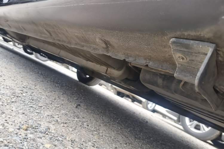 Used Hyundai Celesta 2011 1.6L Automatic Comfort Edition Chassis Rear Left