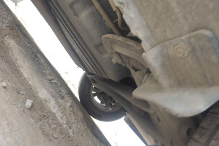 Used Hyundai Celesta 2011 1.6L Manual Comfort Edition Chassis Rear Left