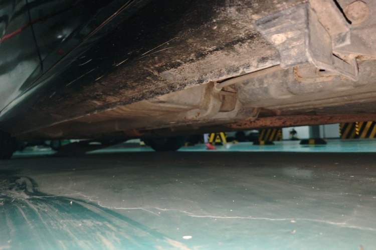 Used Hyundai Celesta 2011 1.6L Manual Comfort Edition Chassis Rear Left