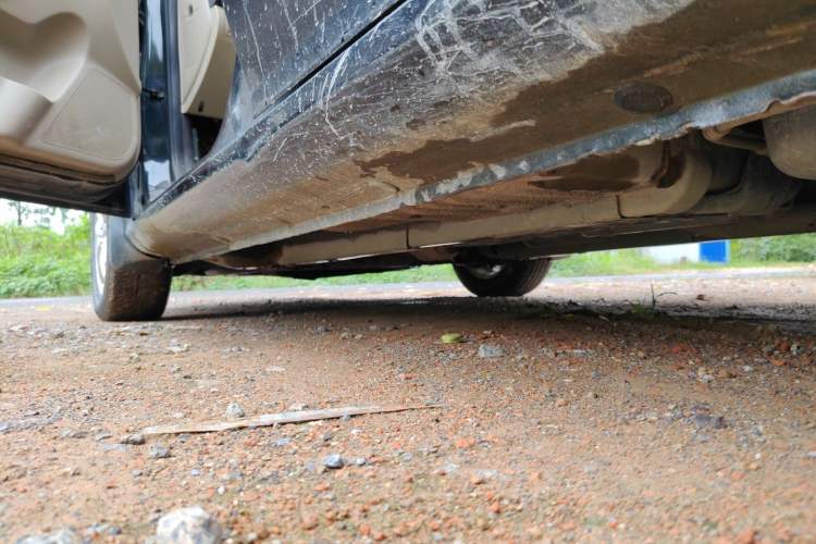 Used Hyundai Celesta 2011 1.6L Manual Comfort Edition Chassis Rear Left