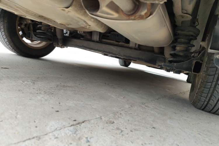 Used Hyundai Celesta 2011 1.6L Manual Comfort Edition Chassis Rear Right