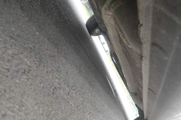 Used Hyundai Celesta 2011 1.6L Manual Comfort Edition Chassis Rear Right