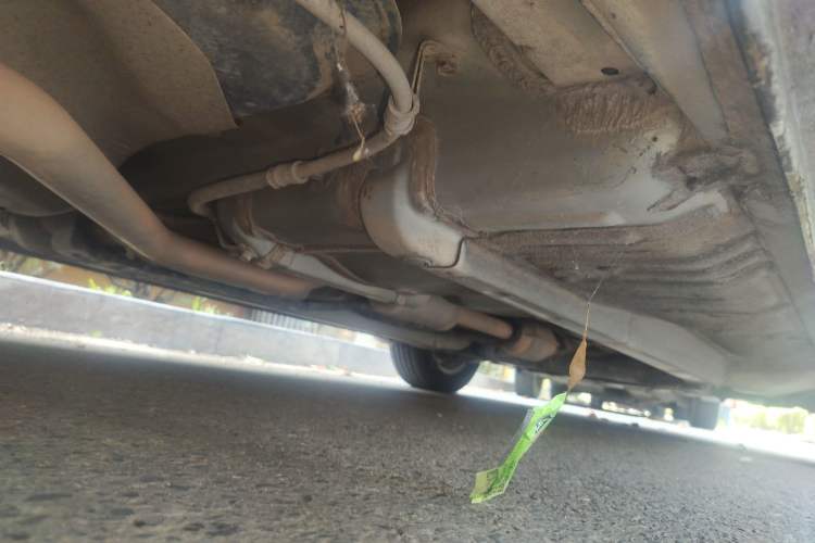 Used Hyundai Celesta 2011 1.6L Manual Comfort Edition Chassis Rear Right