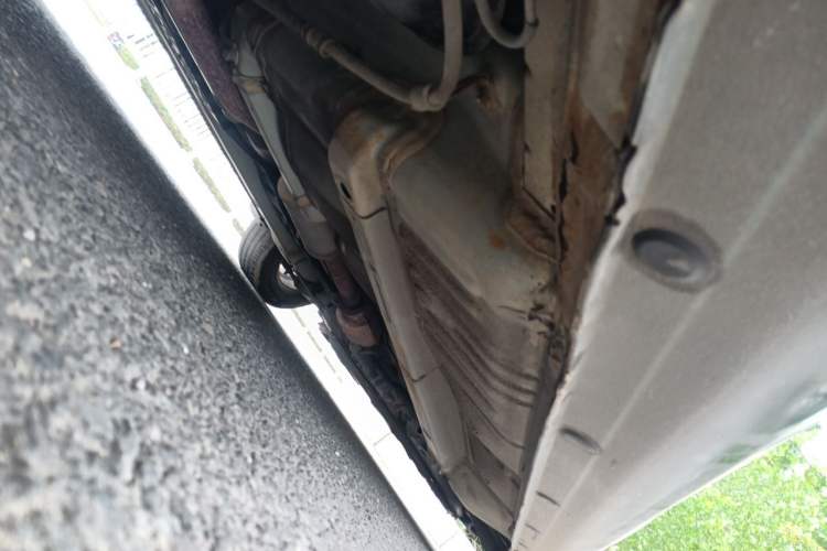 Used Hyundai Celesta 2011 1.6L Manual Comfort Edition Chassis Rear Right