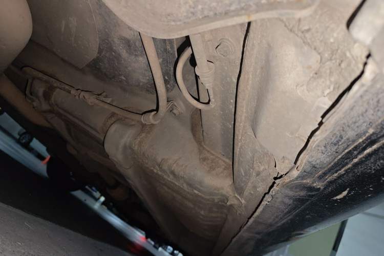 Used Hyundai Celesta 2011 1.6L Manual Luxury Model Chassis Rear Right