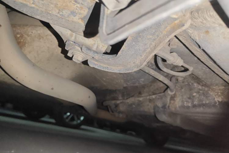 Used Hyundai Celesta 2011 1.6L Manual Luxury Model Chassis Rear Right