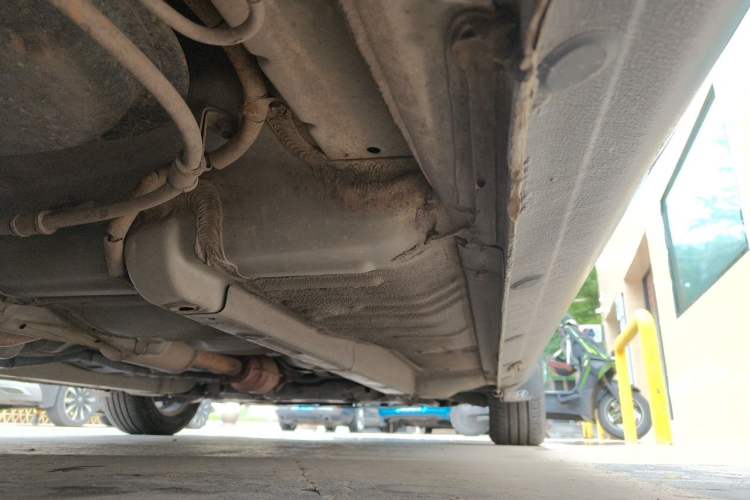 Used Hyundai Celesta 2011 1.6L Manual Comfort Edition Chassis Rear Right