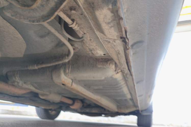 Used Hyundai Celesta 2011 1.6L Manual Luxury Model Chassis Rear Right