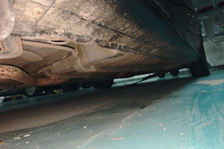 Used Hyundai Celesta 2011 1.6L Manual Comfort Edition Chassis Rear Right