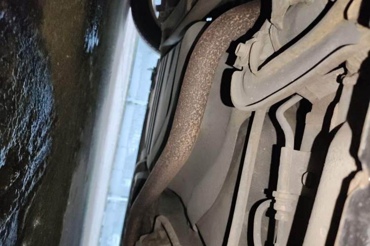 Used Hyundai Celesta 2011 1.6L Automatic Comfort Edition Chassis Rear Right