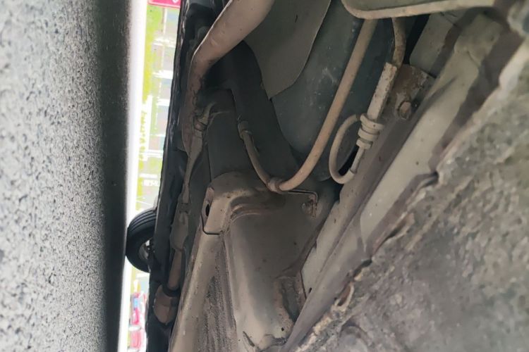 Used Hyundai Celesta 2011 1.6L Manual Comfort Edition Chassis Rear Right
