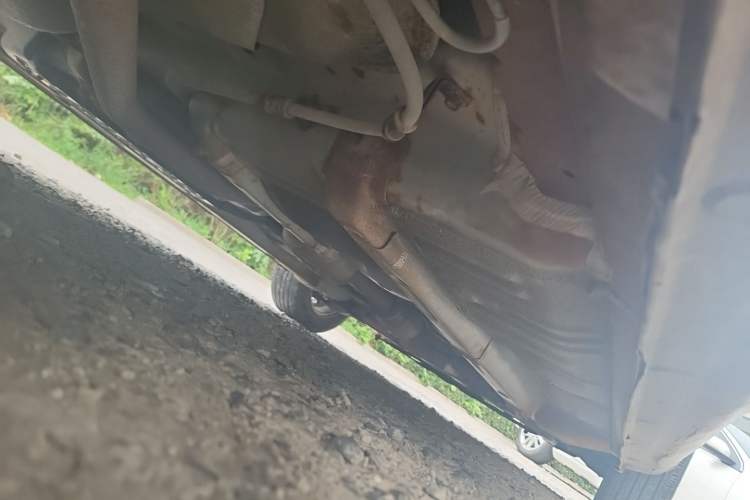 Used Hyundai Celesta 2011 1.6L Manual Comfort Edition Chassis Rear Right