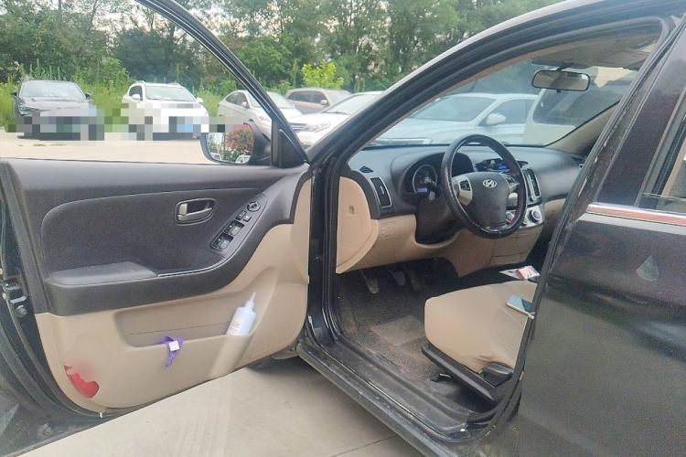 Used Hyundai Celesta 2011 1.6L Manual Comfort Edition Driver Seat