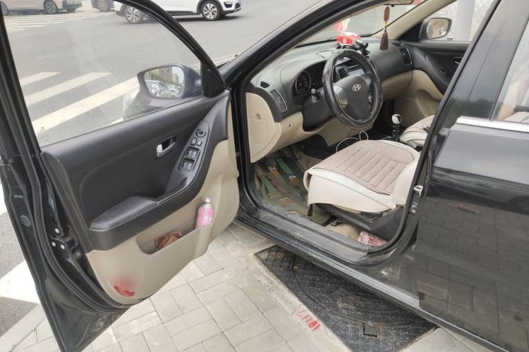 Used Hyundai Celesta 2011 1.6L Automatic Comfort Edition Driver Seat
