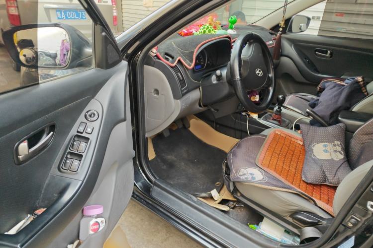 Used Hyundai Celesta 2011 1.6L Manual Comfort Edition Driver Seat
