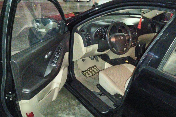 Used Hyundai Celesta 2011 1.6L Manual Comfort Edition Driver Seat