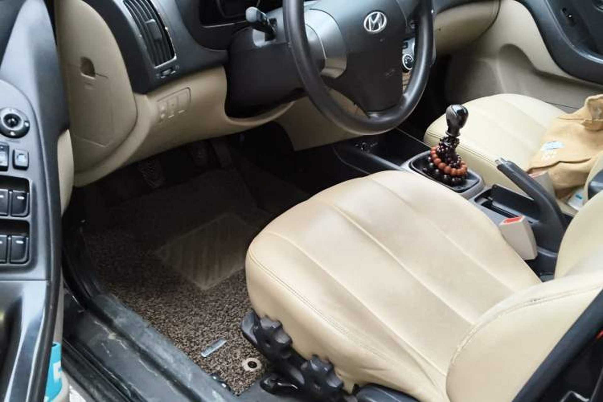 Used Hyundai Celesta 2011 1.6L Manual Luxury Model Driver Seat